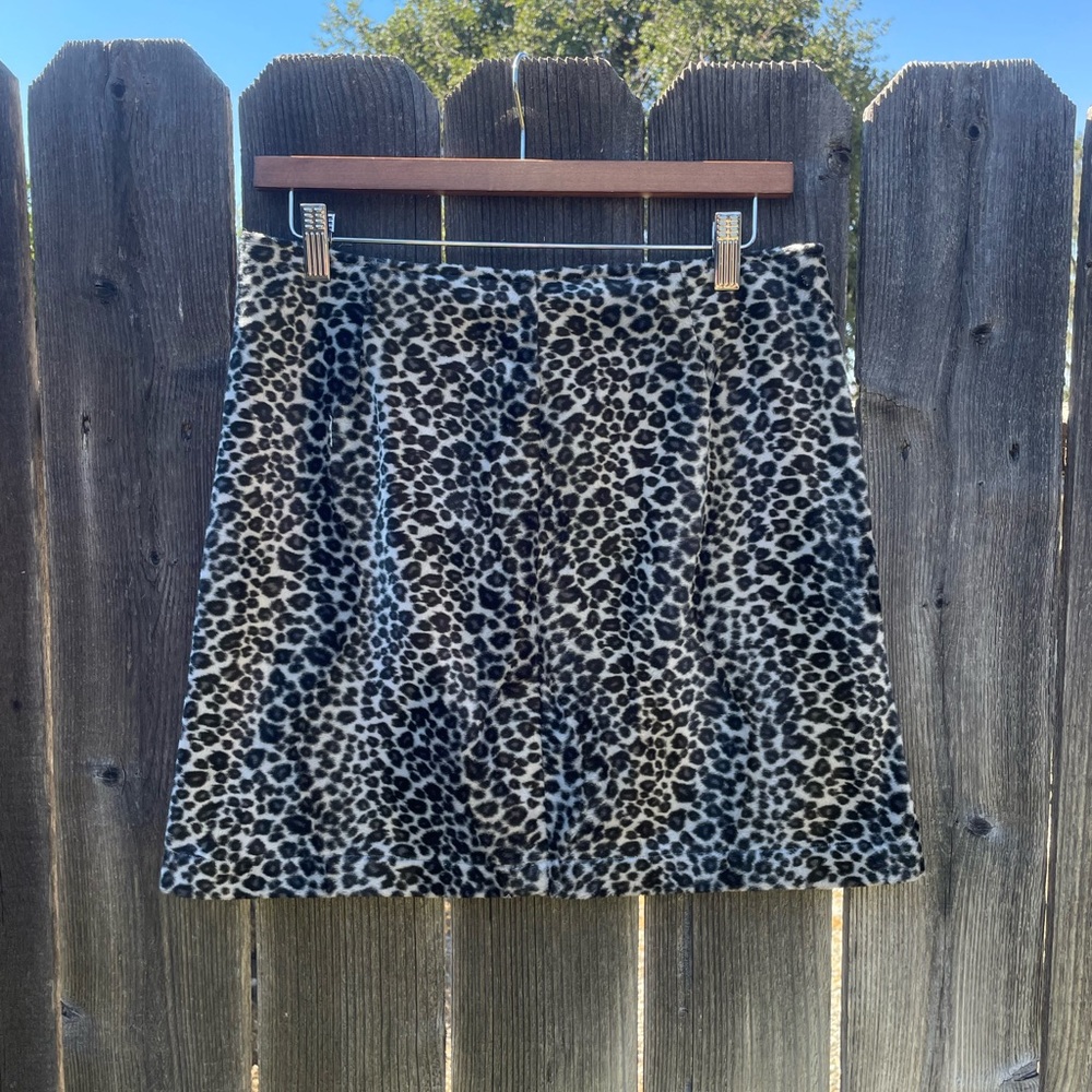 90’s vintage faux fur skirt